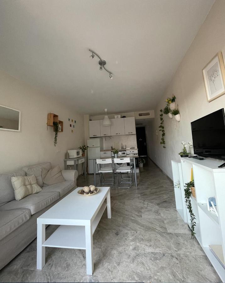 Luminoso Y Coqueto Apartamento En Málaga Dış mekan fotoğraf