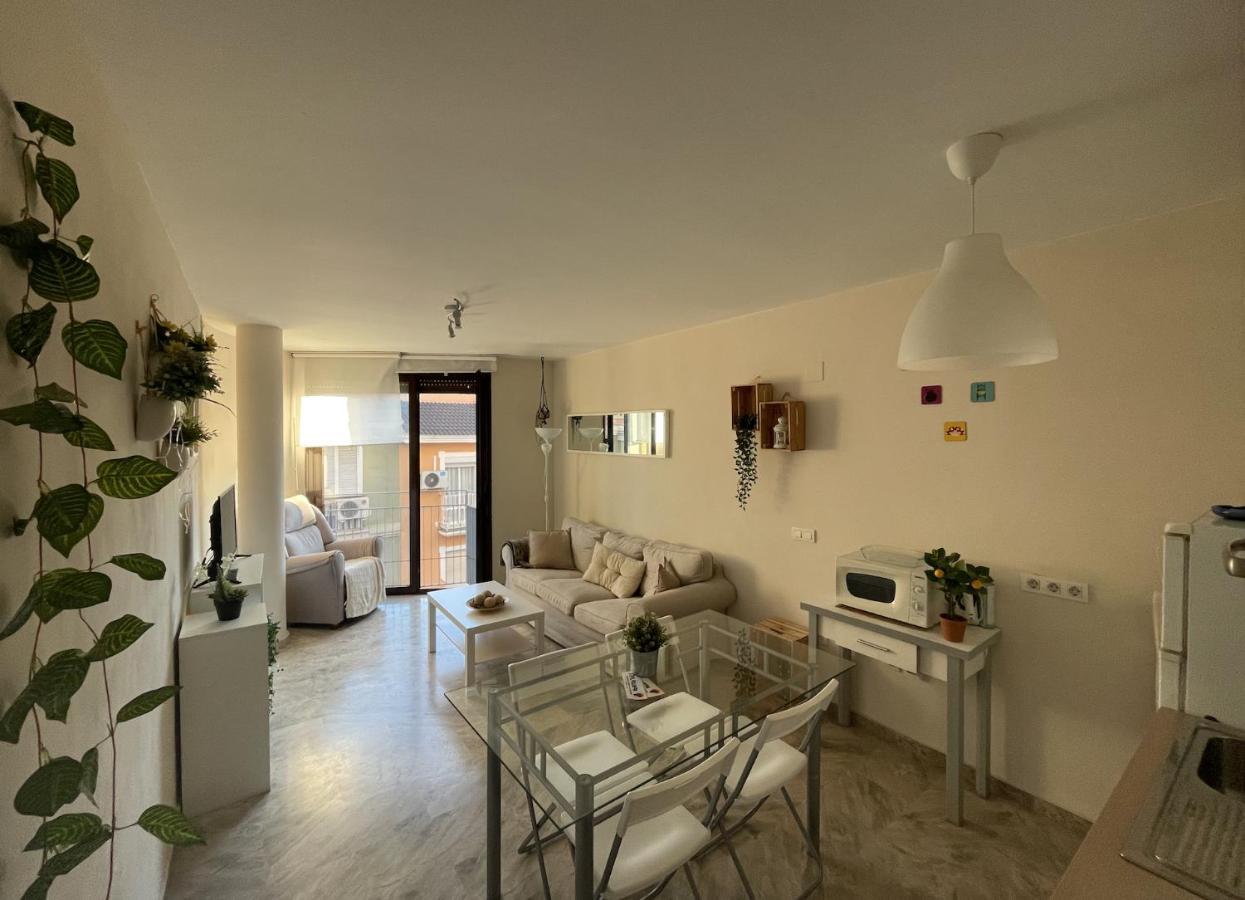 Luminoso Y Coqueto Apartamento En Málaga Dış mekan fotoğraf